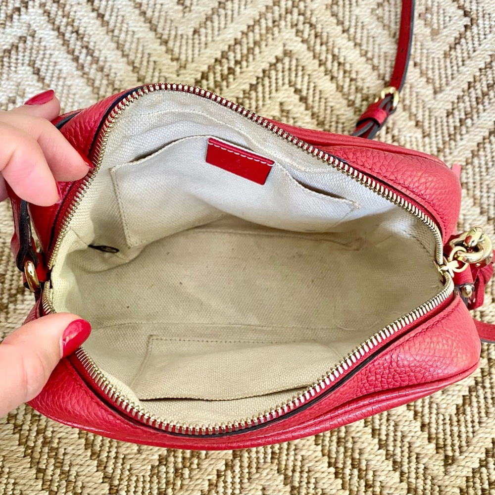 Authentic Gucci Red Small Soho Bag - Picture 7 of 13
